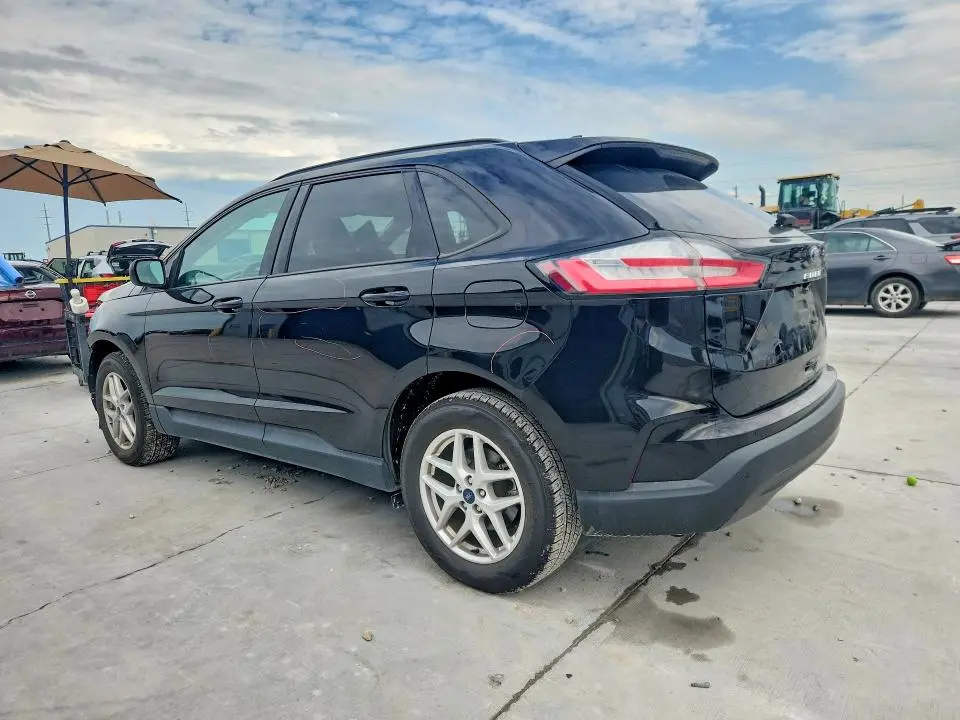 2021 FORD EDGE SE  