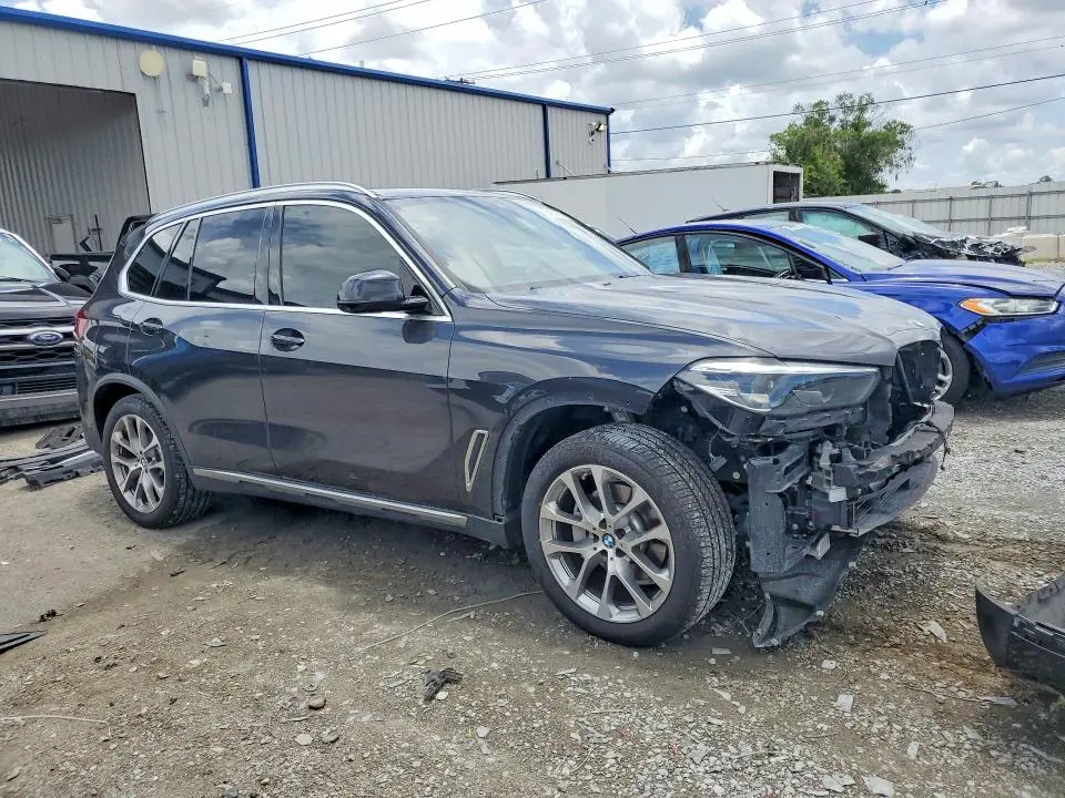 2022 BMW X5 SDRIVE 40I  