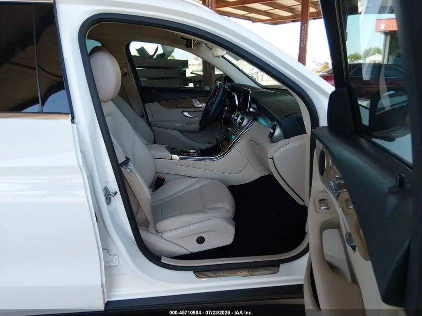 2018 MERCEDES-BENZ GLC 300 4MATIC