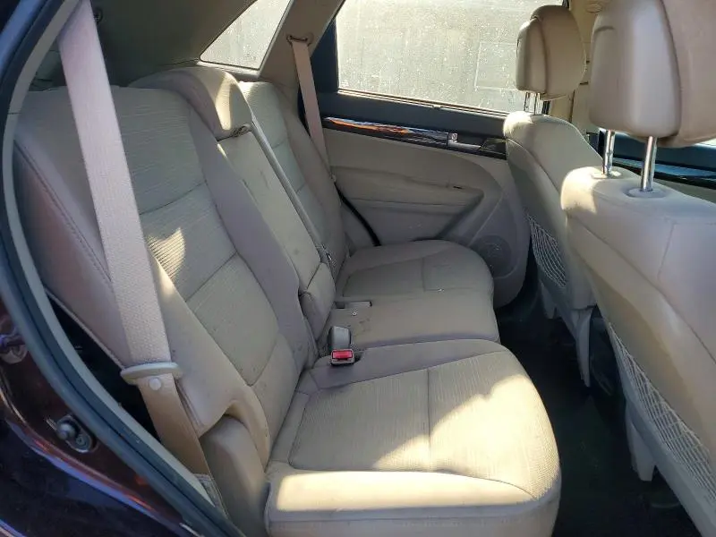 2014 KIA SORENTO LX  