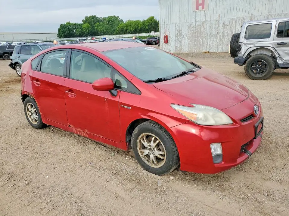 2010 TOYOTA PRIUS III  