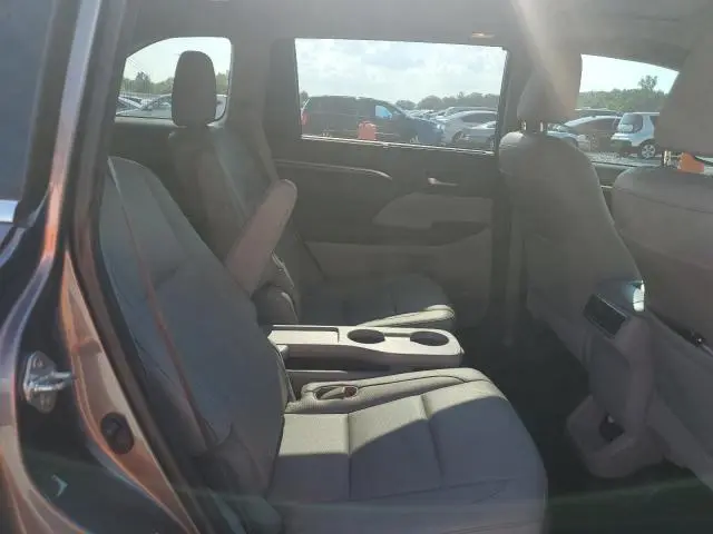2015 TOYOTA HIGHLANDER LIMITED  