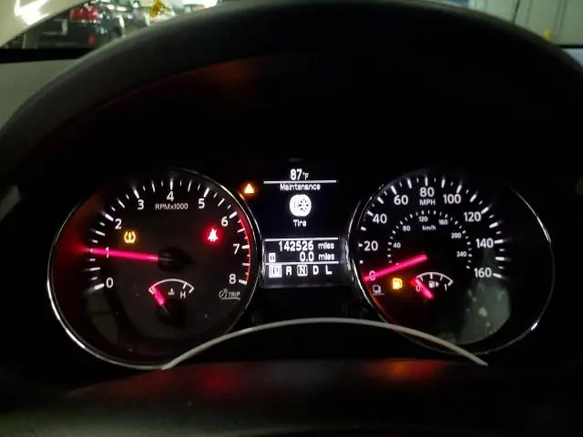 2012 NISSAN ROGUE S  
