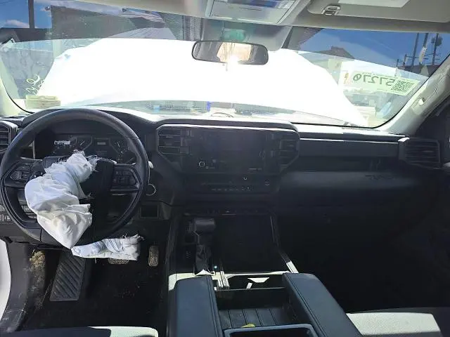 2024 TOYOTA TUNDRA SR  