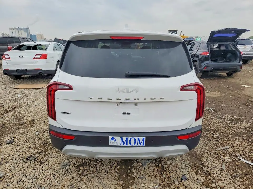 2022 KIA TELLURIDE LX  