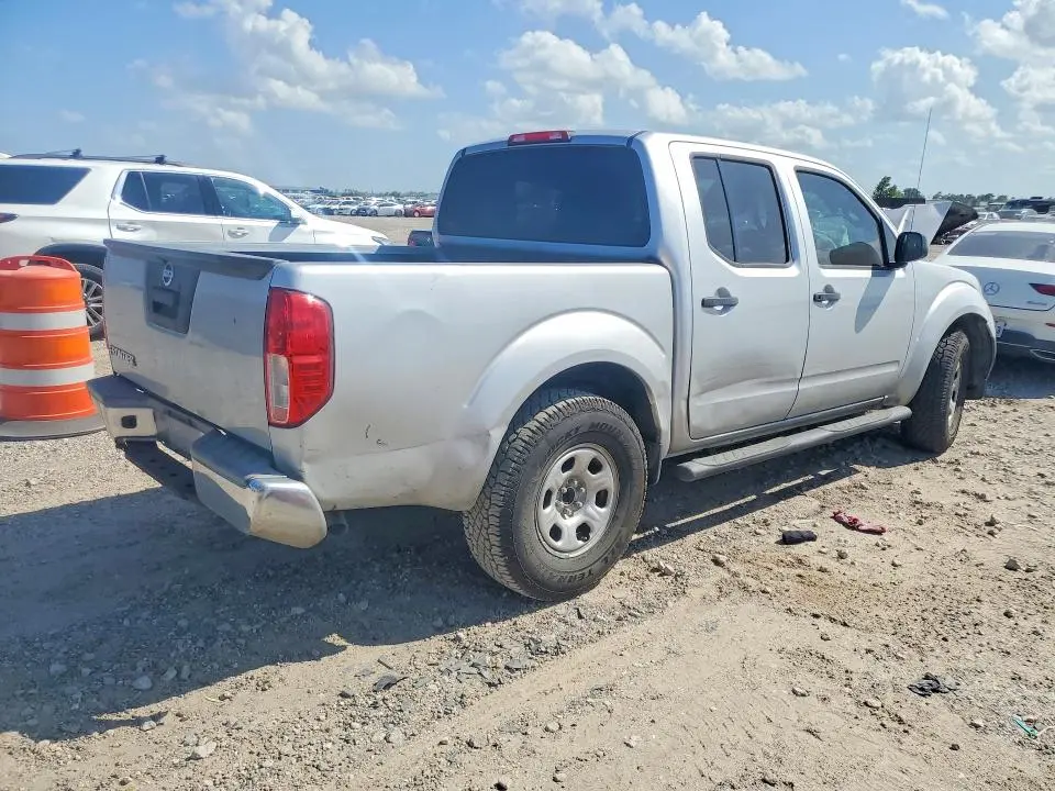 2016 NISSAN FRONTIER S  