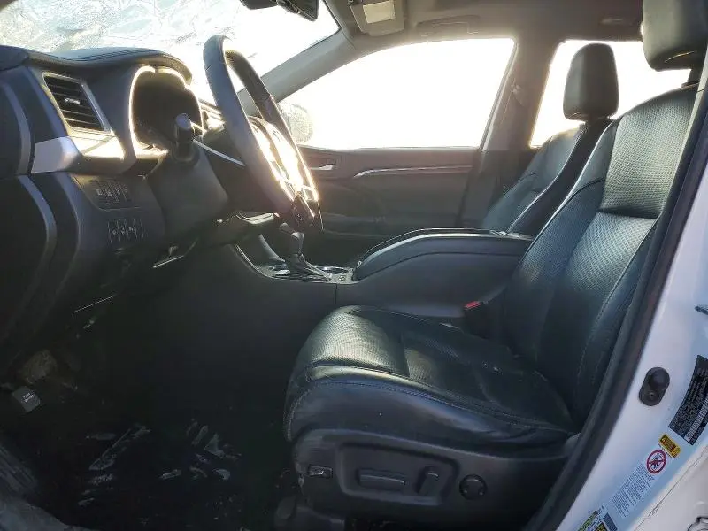 2016 TOYOTA HIGHLANDER LIMITED PLATINUM  