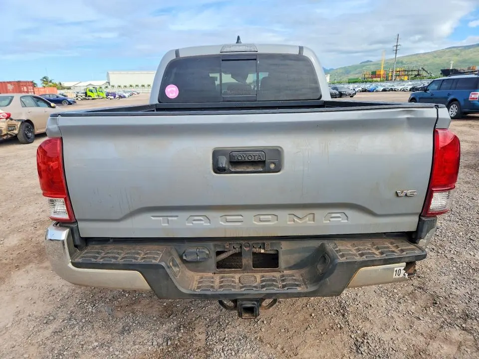 2021 TOYOTA TACOMA SR5 V6  