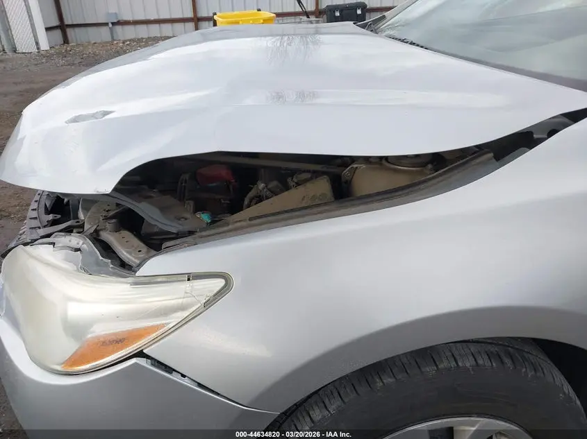 2016 TOYOTA CAMRY LE