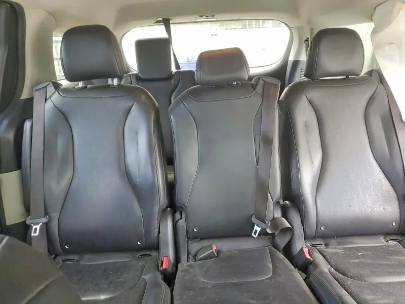 2023 KIA CARNIVAL LX  