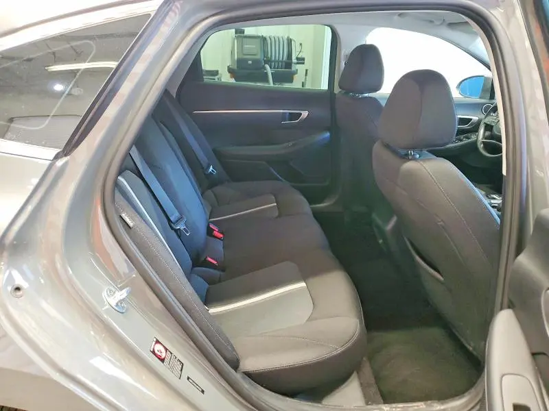 2020 HYUNDAI SONATA SE  