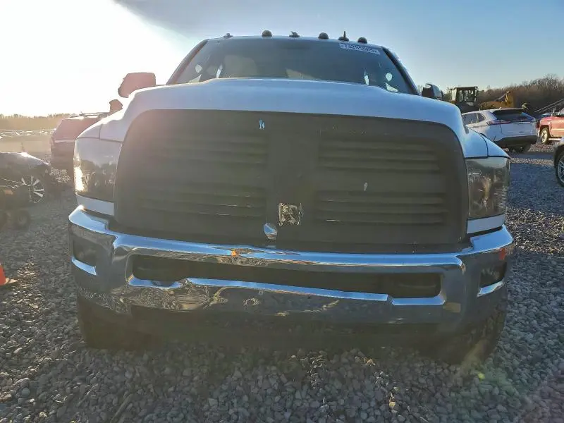 2016 RAM 2500 SLT  