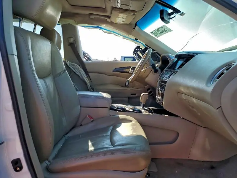 2014 NISSAN PATHFINDER S  