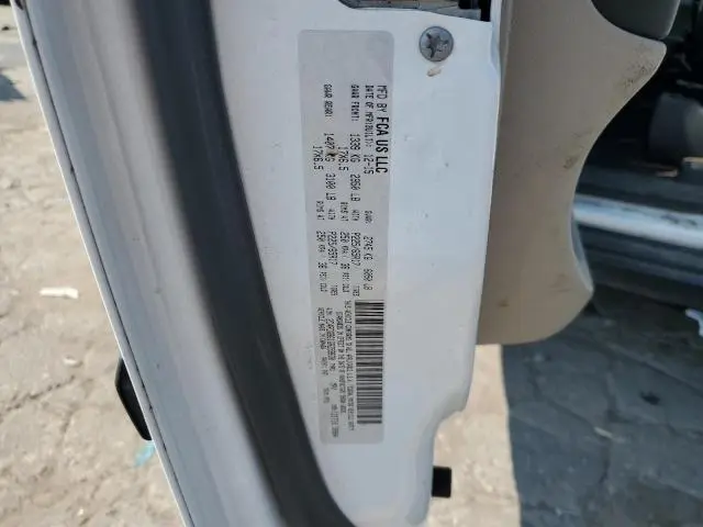 2016 DODGE GRAND CARAVAN SE  