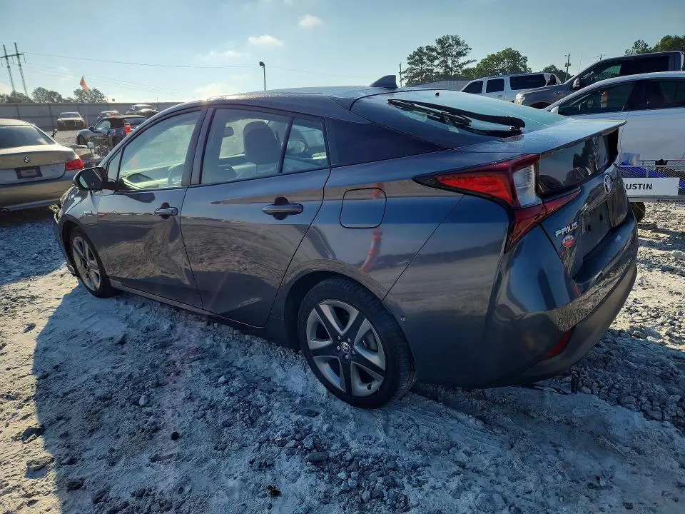 2019 TOYOTA PRIUS XLE  