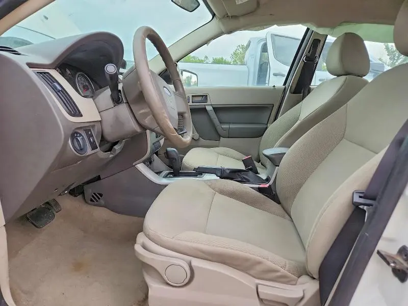2011 FORD FOCUS S  