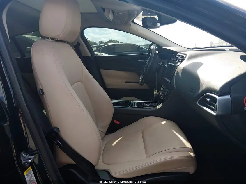 2017 JAGUAR XE 25T