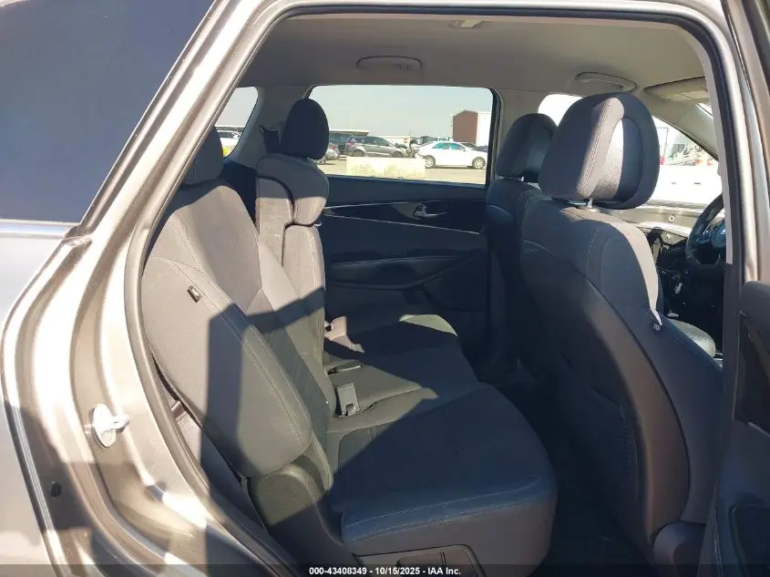 2016 KIA SORENTO 2.4L LX