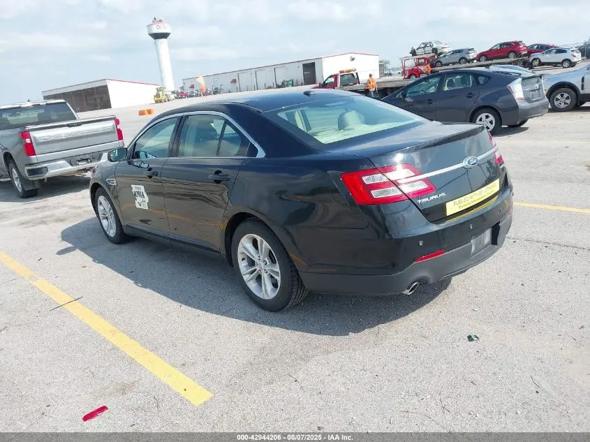 2016 FORD TAURUS SE