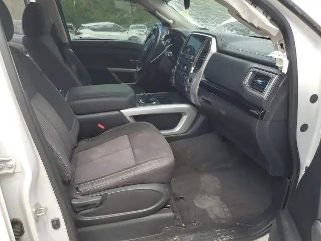 2021 NISSAN TITAN SV  