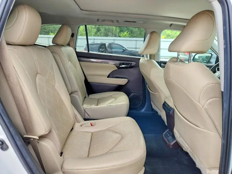 2020 TOYOTA HIGHLANDER PLATINUM  