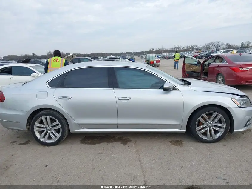 2017 VOLKSWAGEN PASSAT 1.8T SE