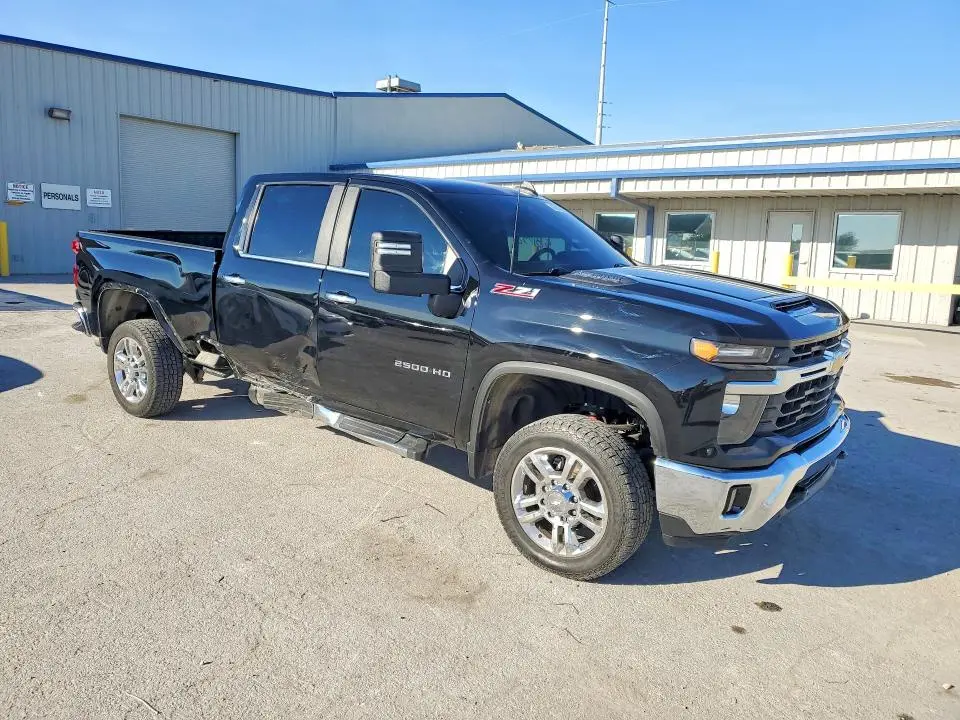 2024 CHEVROLET SILVERADO K2500 HEAVY DUTY LT  