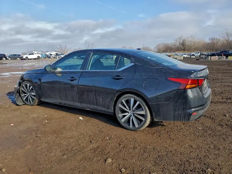 2021 NISSAN ALTIMA SR  