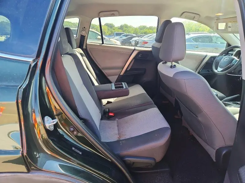 2013 TOYOTA RAV4 LE  