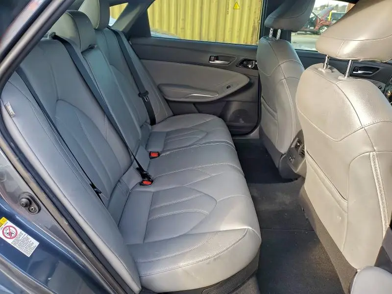 2019 TOYOTA AVALON XLE  