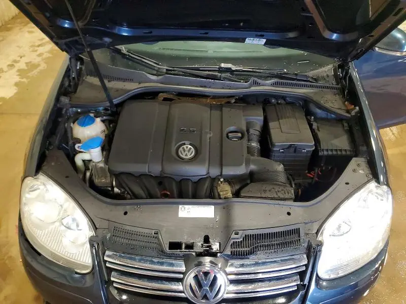 2010 VOLKSWAGEN JETTA SE  