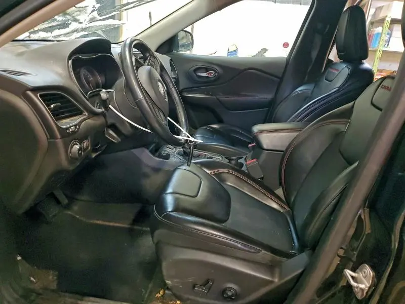 2019 JEEP CHEROKEE TRAILHAWK  