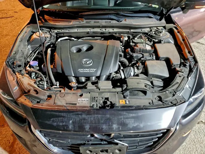 2018 MAZDA 3 TOURING  