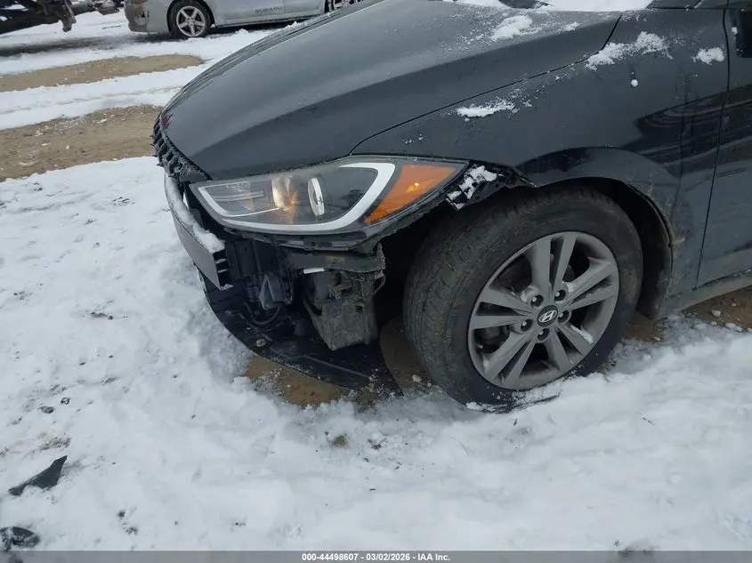 2017 HYUNDAI ELANTRA SE
