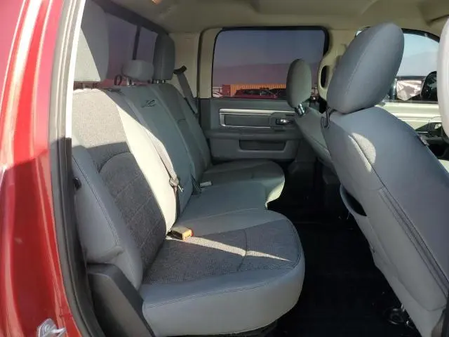 2015 RAM 1500 SLT  