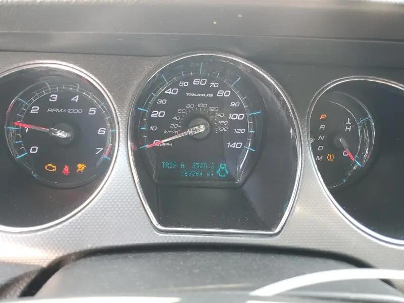 2011 FORD TAURUS SEL  