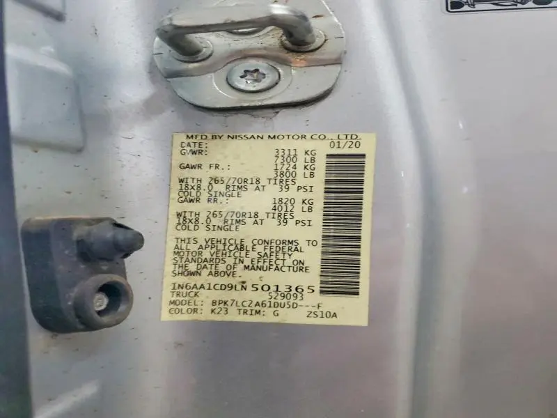 2020 NISSAN TITAN SV  