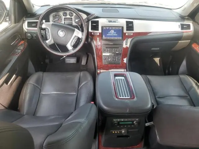 2014 CADILLAC ESCALADE LUXURY  