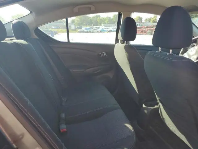 2017 NISSAN VERSA S  