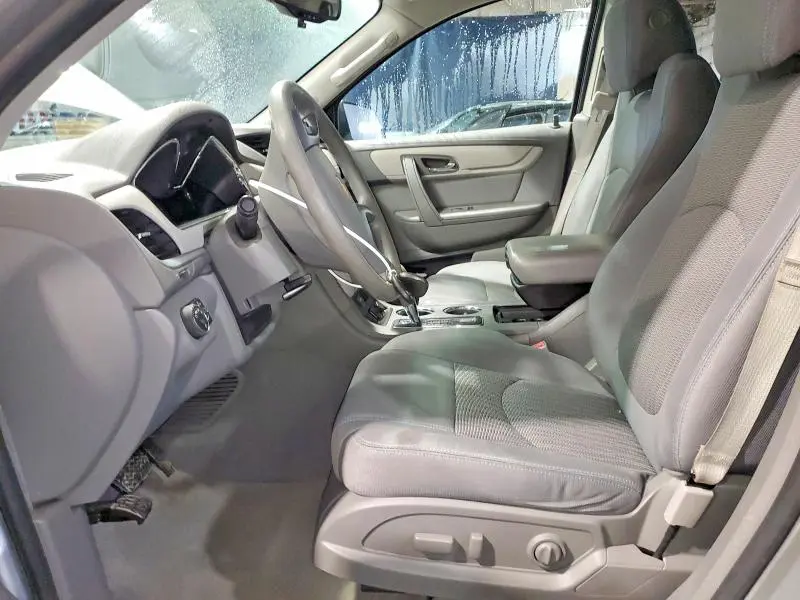 2017 CHEVROLET TRAVERSE LS  