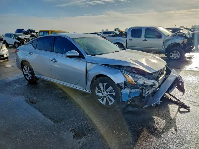 2019 NISSAN ALTIMA S  