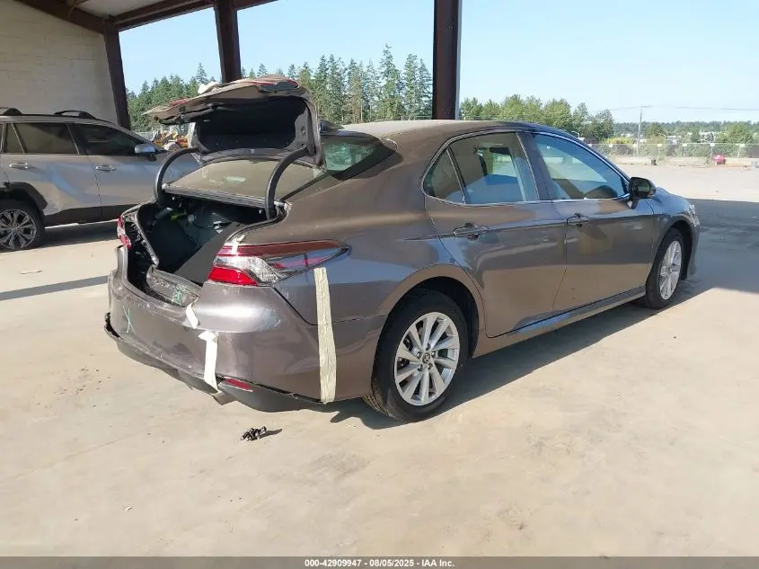 2022 TOYOTA CAMRY LE AWD