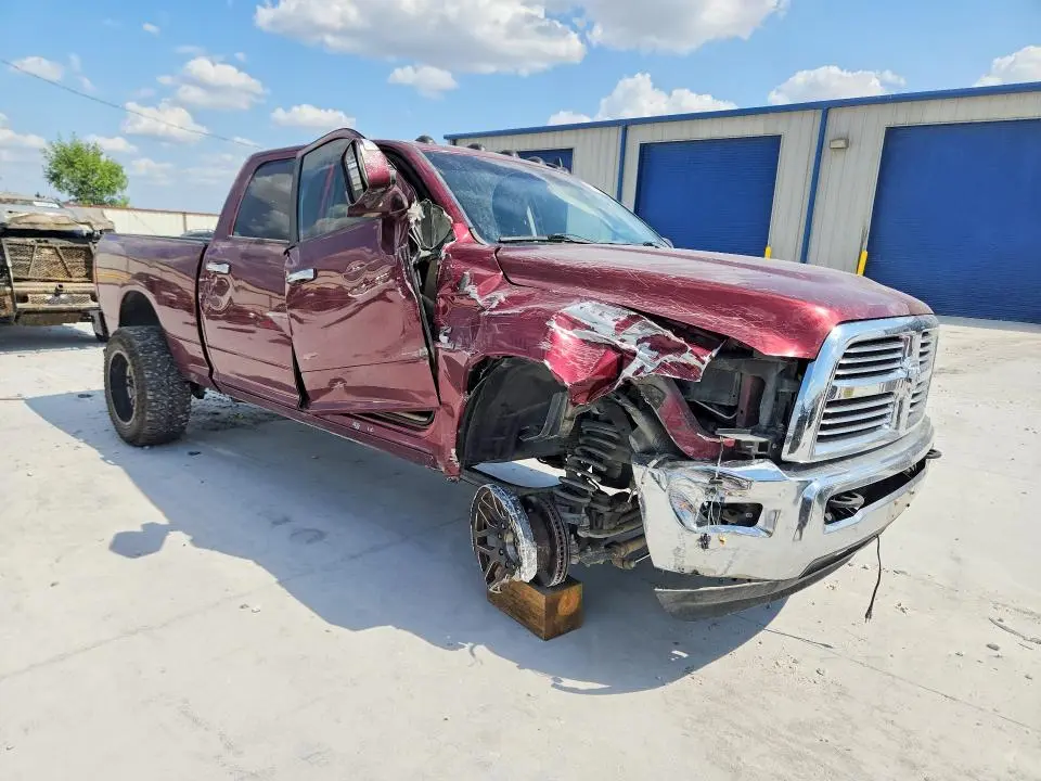2016 RAM 2500 SLT  