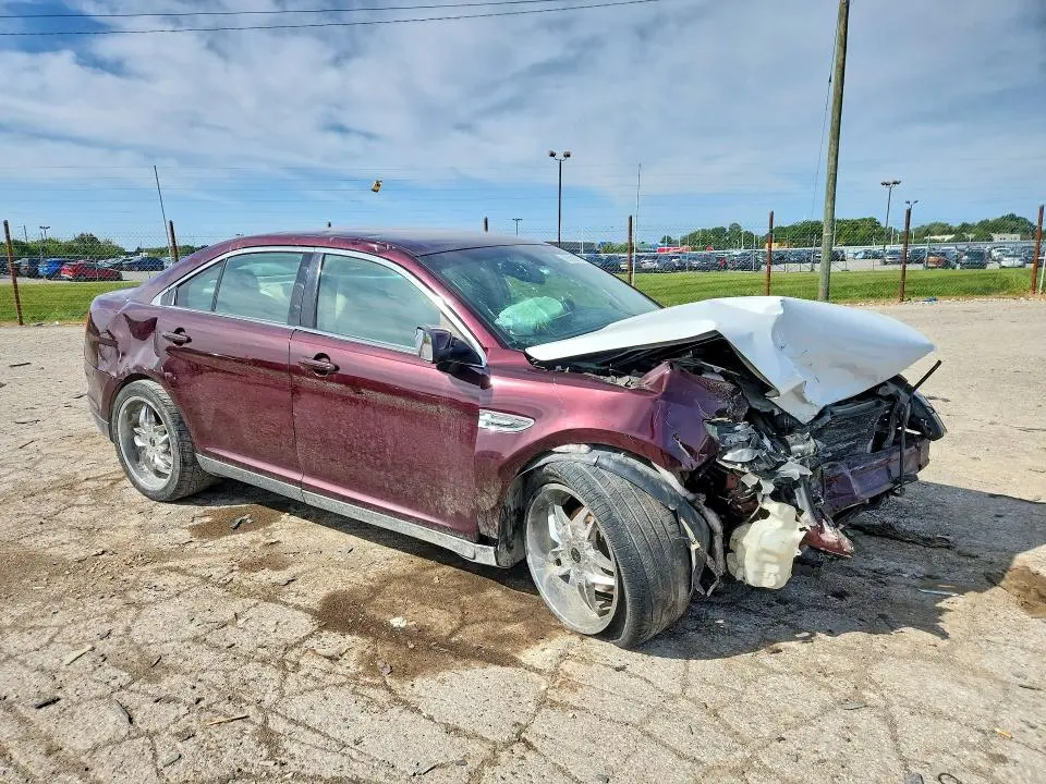 2011 FORD TAURUS SEL  