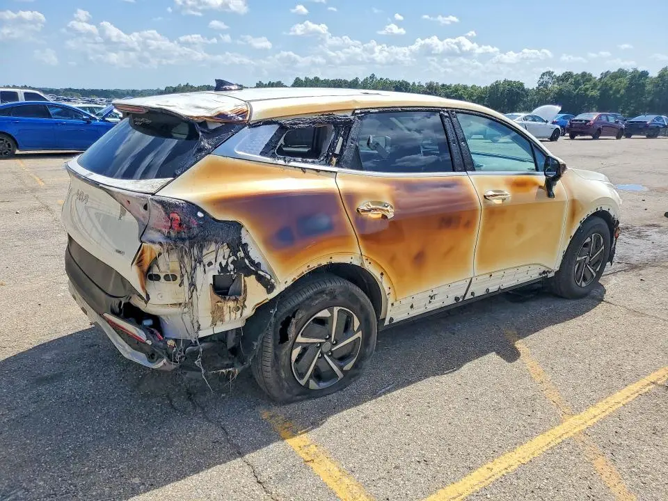 2025 KIA SPORTAGE LX  