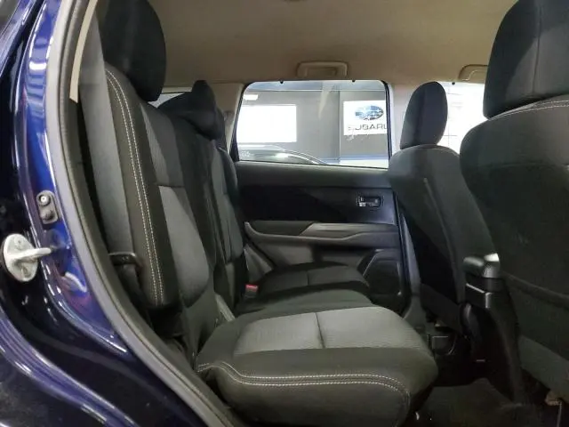 2016 MITSUBISHI OUTLANDER SE  