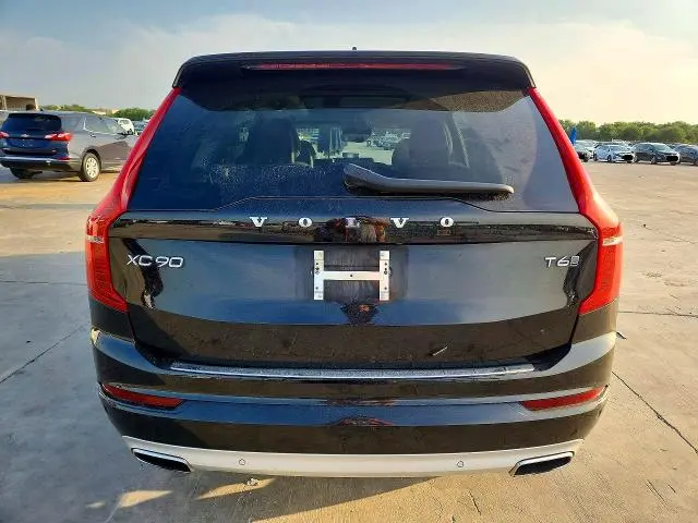 2020 VOLVO XC90 T6 MOMENTUM  