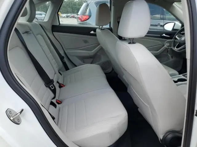 2024 VOLKSWAGEN JETTA SE  