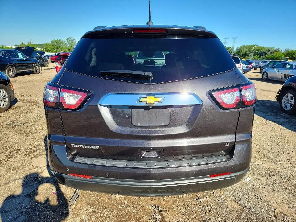 2017 CHEVROLET TRAVERSE LT  