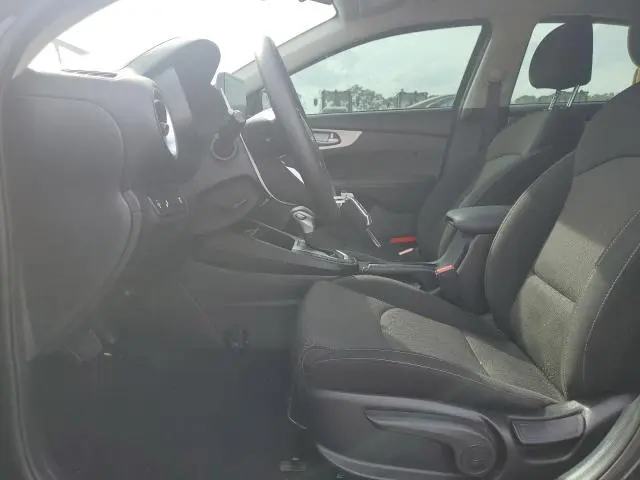 2023 KIA FORTE LX  